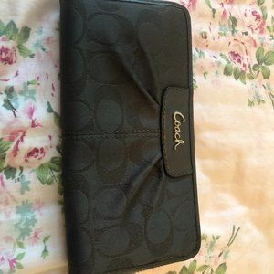 Coach wallet woman